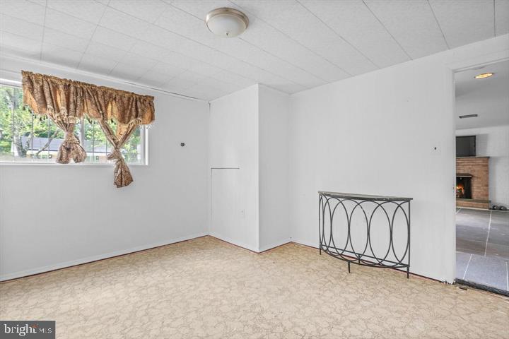 6311 Barrs Lane Lanham, MD 20706 - Photo 46 of 54 an empty room with windows