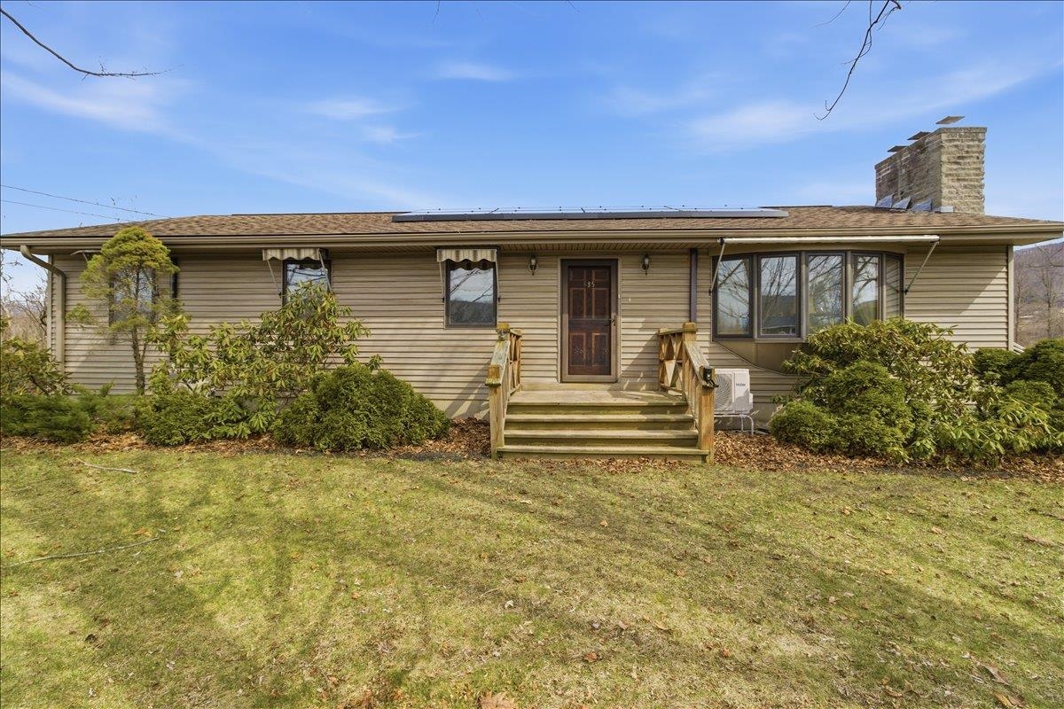 695 Dermody Road Bennington, VT 05201 - Photo 2 of 36