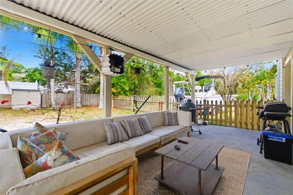 $640,000 | 700 Ohio Avenue, Palm Harbor, FL 34683