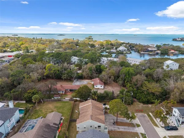 $640,000 | 700 Ohio Avenue, Palm Harbor, FL 34683