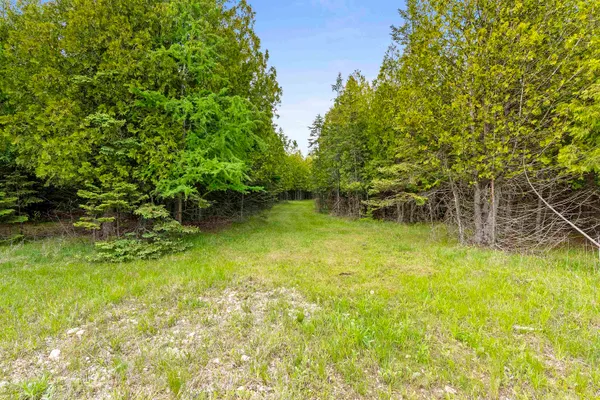 $2,700,000 | 4721 Lake Of The Woods Road, Sturgeon Bay, WI 54235