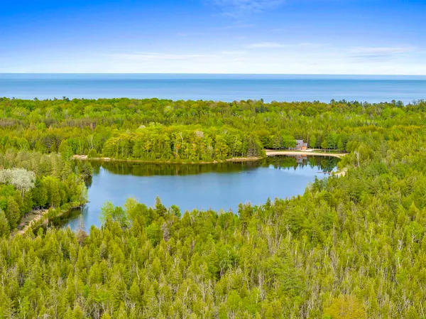 $2,700,000 | 4721 Lake Of The Woods Road, Sturgeon Bay, WI 54235