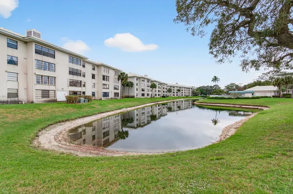 $229,000 | 6049 Balboa Circle, Unit 205, Boca Raton, FL 33433