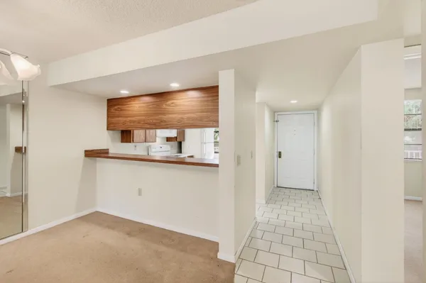 $229,000 | 6049 Balboa Circle, Unit 205, Boca Raton, FL 33433