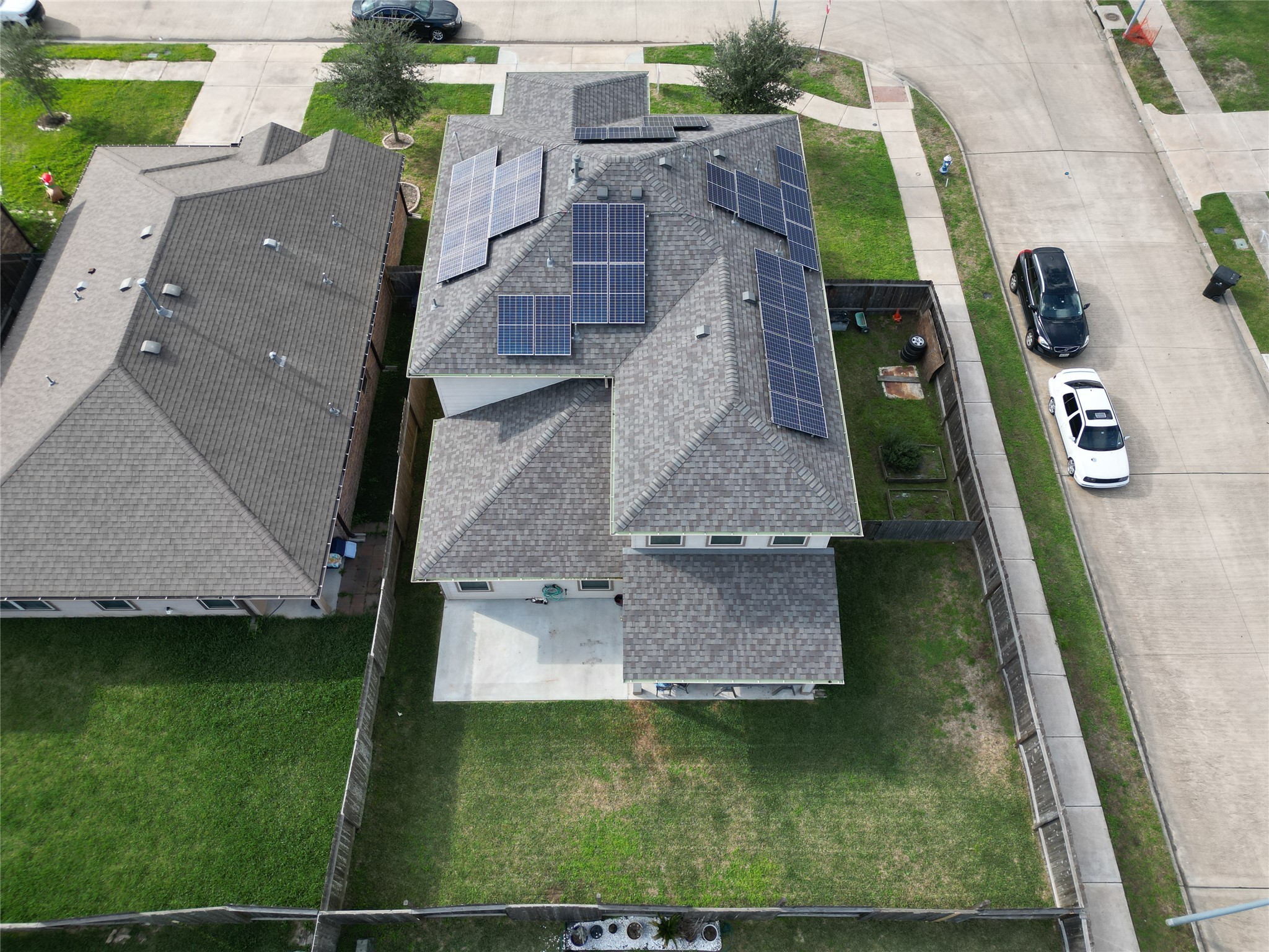 8003 Ecru Lane Rosharon, TX 77583 - Photo 3 of 36 an aerial view of a house with a yard