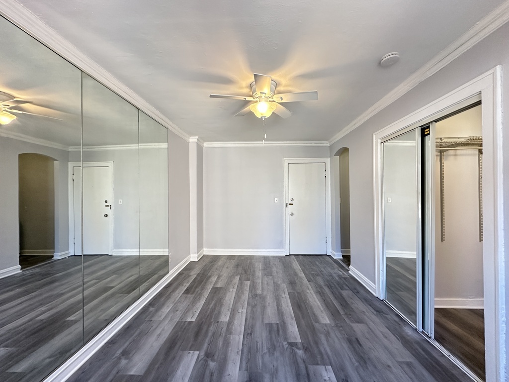 661 West Sheridan Road, Unit 506 Chicago, IL 60613 - Photo 11 of 20 Gallery Image 11
