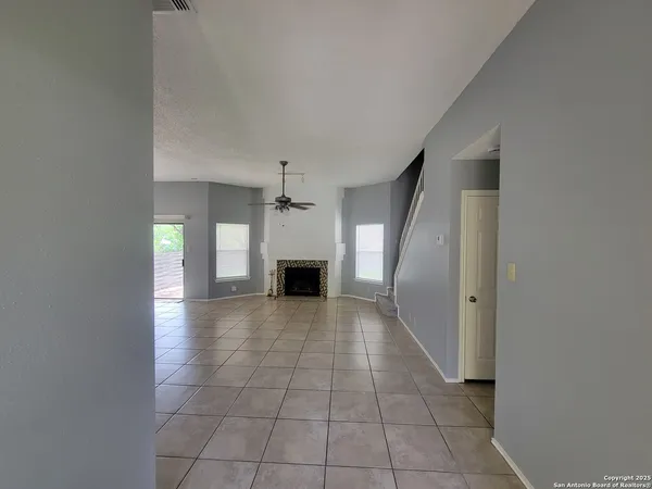 $1,695 | 9222 Autumn Sun, San Antonio, TX 78254