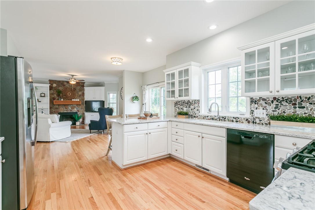 560 Fox Hunt Drive Victor, NY 14564 - Photo 12 of 30