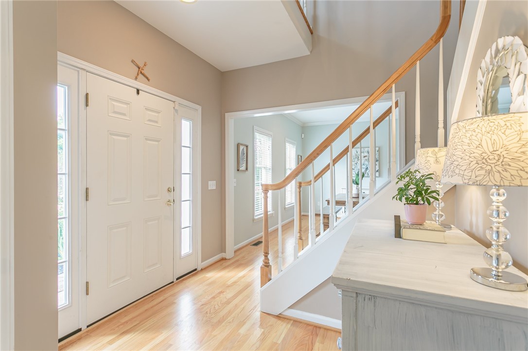 560 Fox Hunt Drive Victor, NY 14564 - Photo 3 of 30