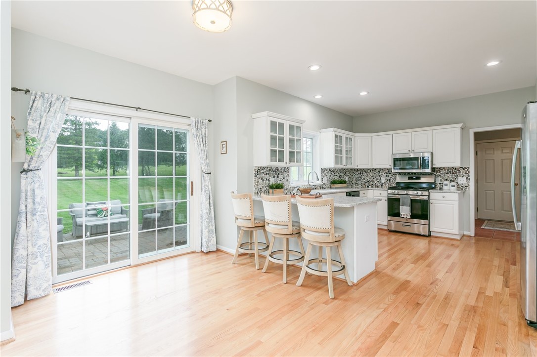 560 Fox Hunt Drive Victor, NY 14564 - Photo 8 of 30