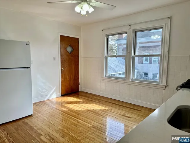 $3,200 | 227 Hamilton Avenue, Unit 2, Hasbrouck Heights, NJ 07604