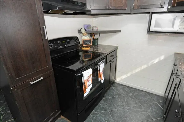 $370,000 | 2606 East Crystal Lake Avenue, Orlando, FL 32806