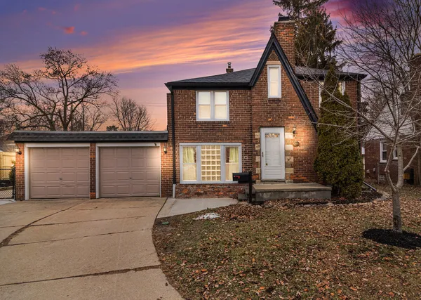 $383,000 | 6953 Mayburn Street, Dearborn Heights, MI 48127