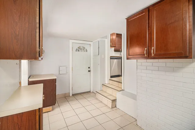 $398,000 | 6953 Mayburn Street, Dearborn Heights, MI 48127