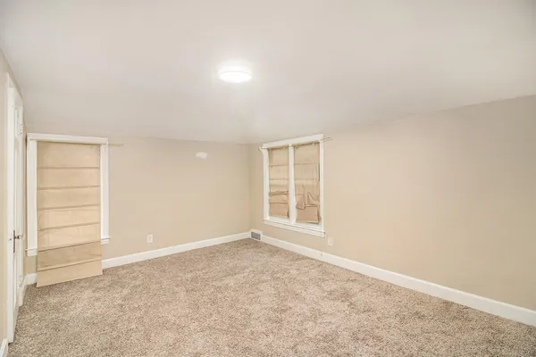 $383,000 | 6953 Mayburn Street, Dearborn Heights, MI 48127