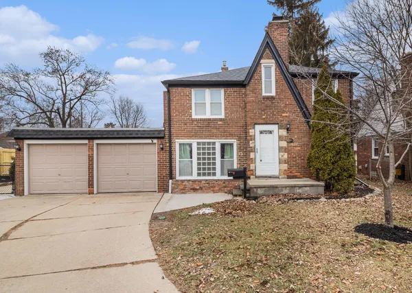 $383,000 | 6953 Mayburn Street, Dearborn Heights, MI 48127