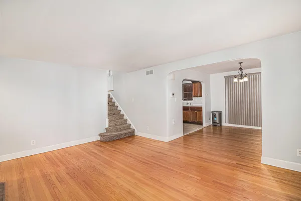 $383,000 | 6953 Mayburn Street, Dearborn Heights, MI 48127