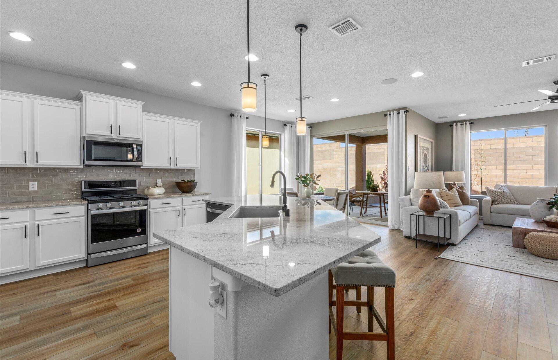 3047 Malaquita Street Southeast Rio Rancho, NM 87124 - Photo 4 of 19 Gallery Image 4
