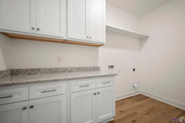 $378,999 | 3237 Creekmere Lane, Baton Rouge, LA 70810