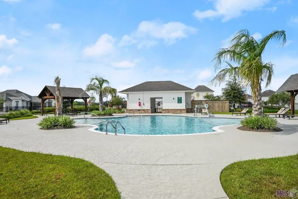 $362,999 | 3237 Creekmere Lane, Baton Rouge, LA 70810