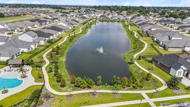 $378,999 | 3237 Creekmere Lane, Baton Rouge, LA 70810