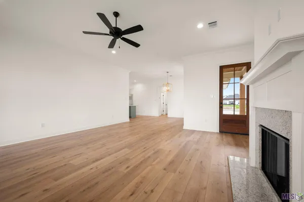 $362,999 | 3237 Creekmere Lane, Baton Rouge, LA 70810