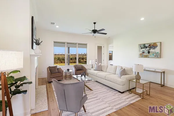 $362,999 | 3237 Creekmere Lane, Baton Rouge, LA 70810