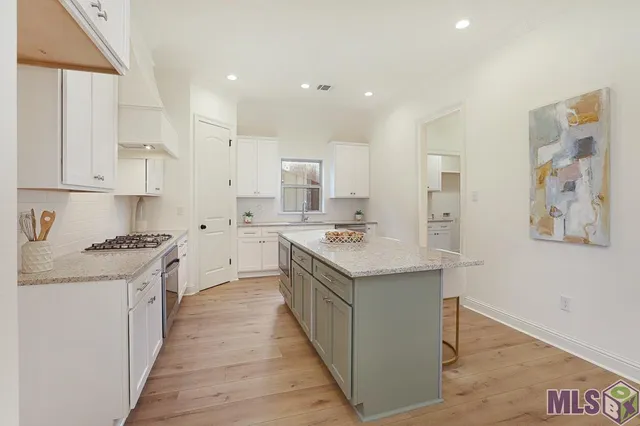 $378,999 | 3237 Creekmere Lane, Baton Rouge, LA 70810