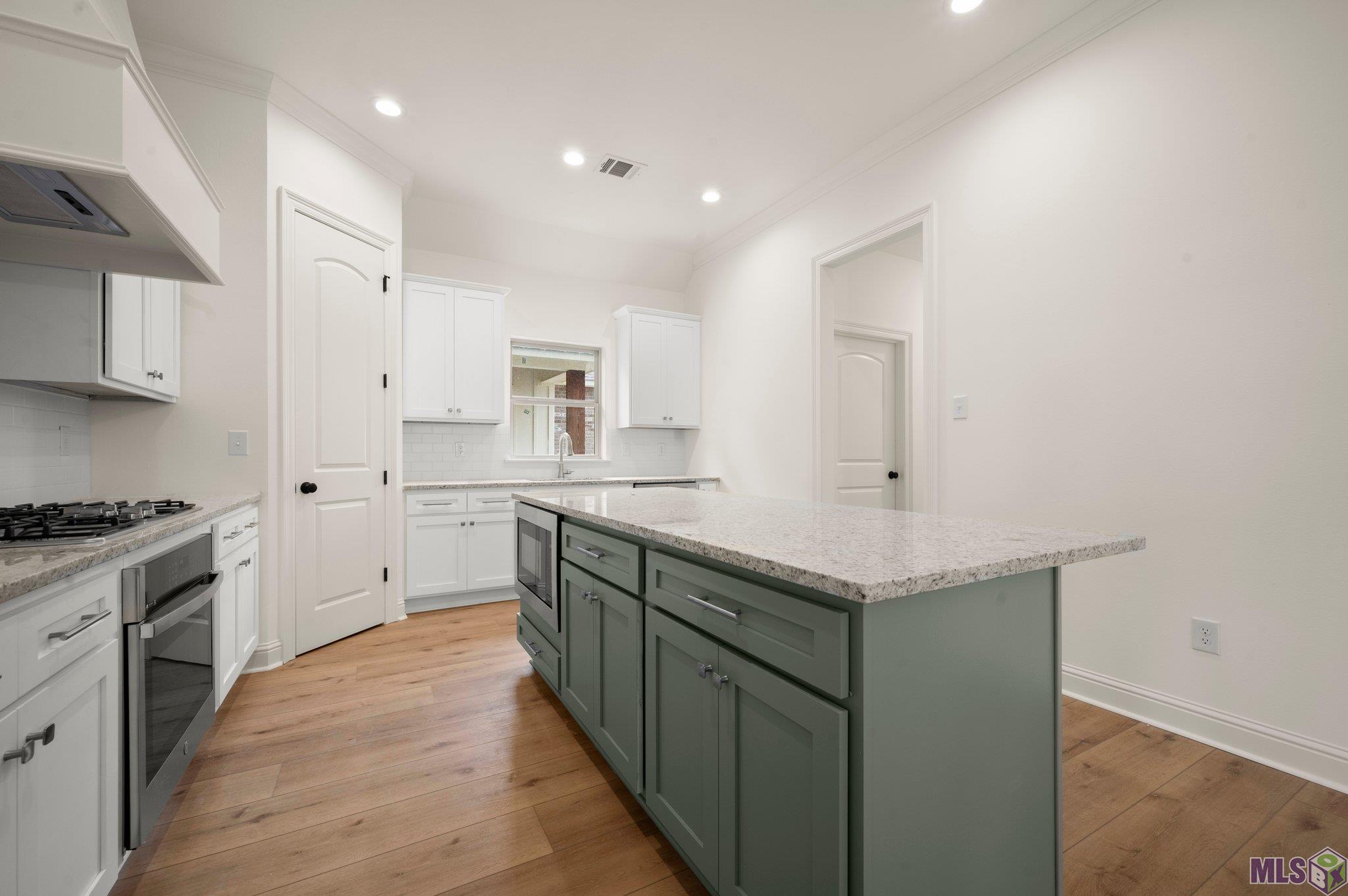 3237 Creekmere Lane Baton Rouge, LA 70810 - Photo 7 of 35