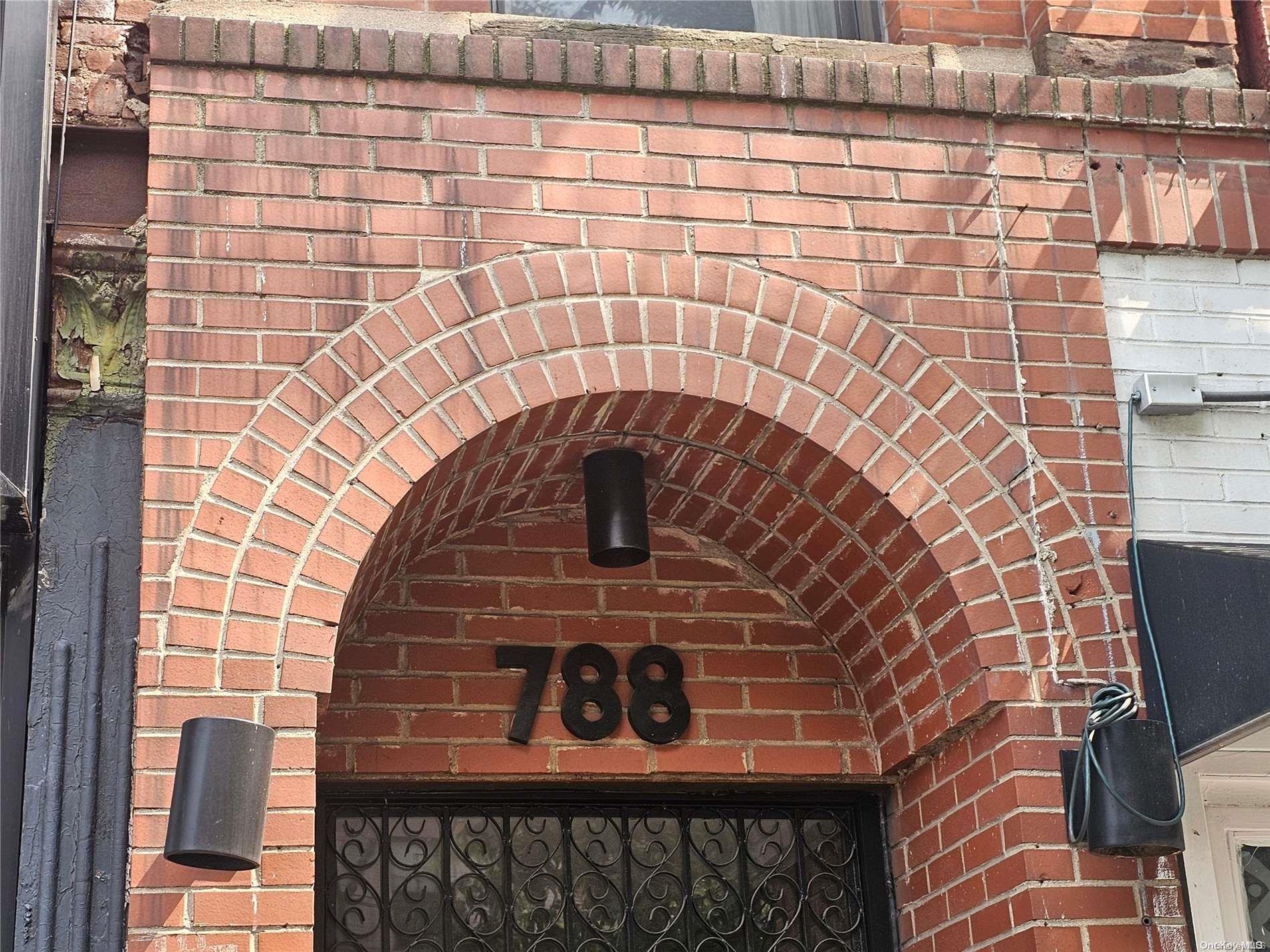 788 9th Avenue, Unit 3B Manhattan, NY 10019 - Photo 4 of 7