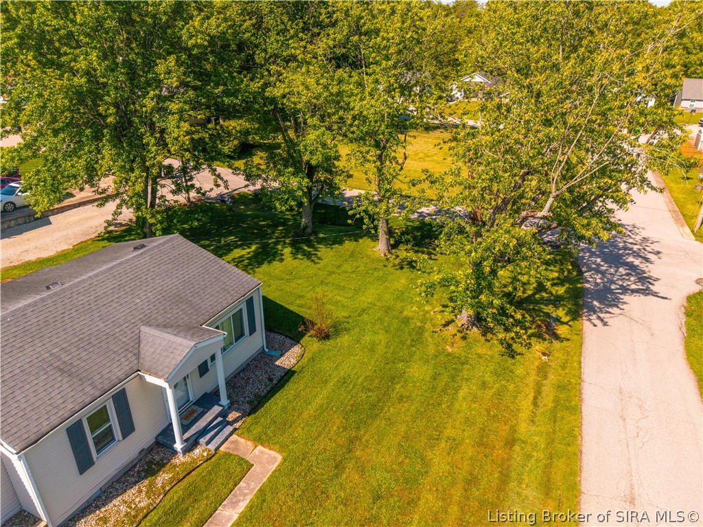 411 Prall Road Henryville, IN 47126 - Photo 4 of 28