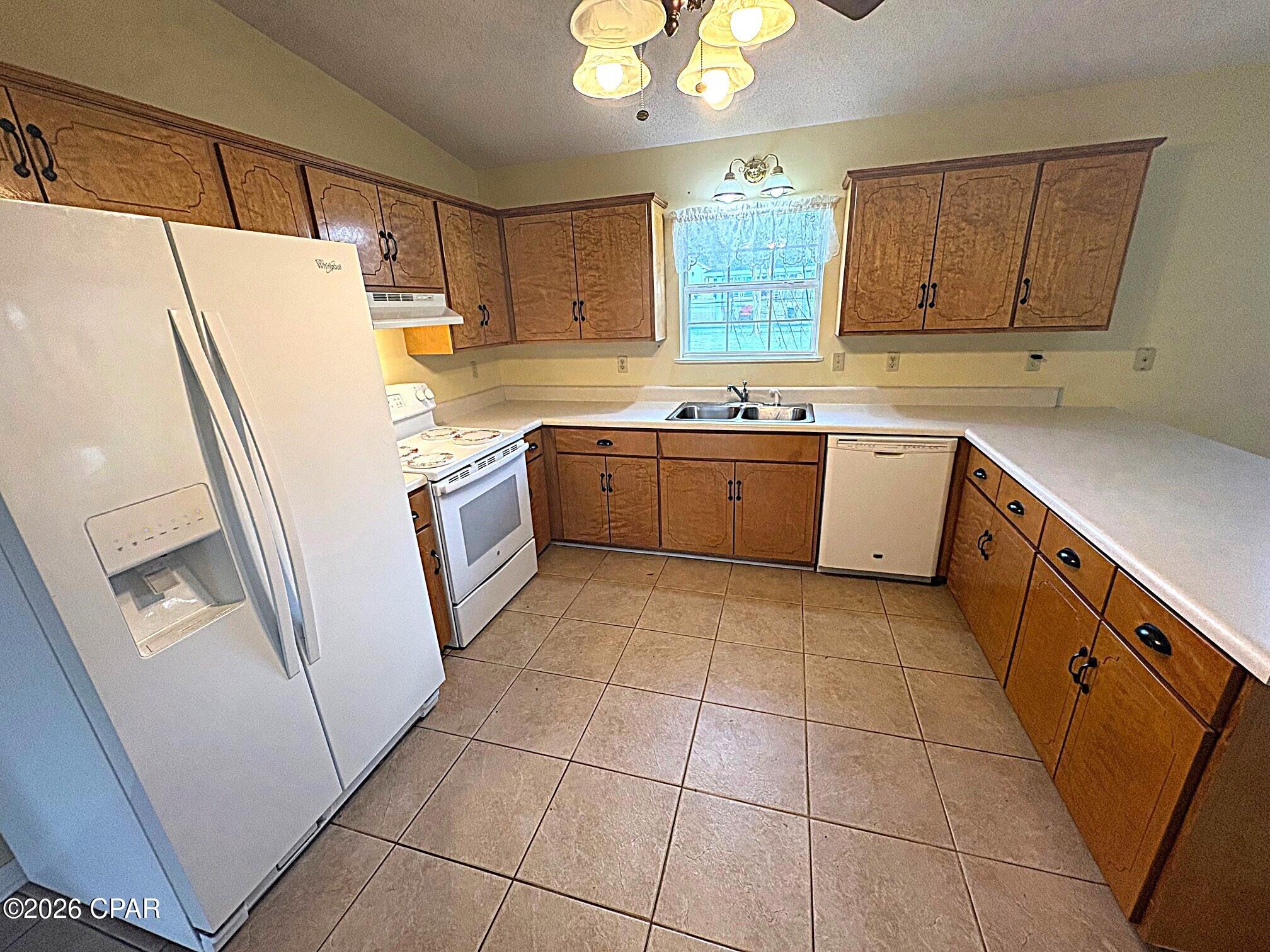 3352 Caverns Road Marianna, FL 32446 - Photo 14 of 82