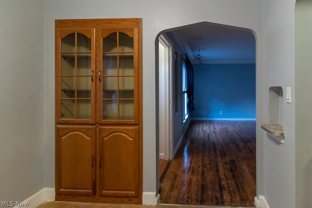 1382 Sunset Road Cleveland, OH 44124 - Photo 11 of 33