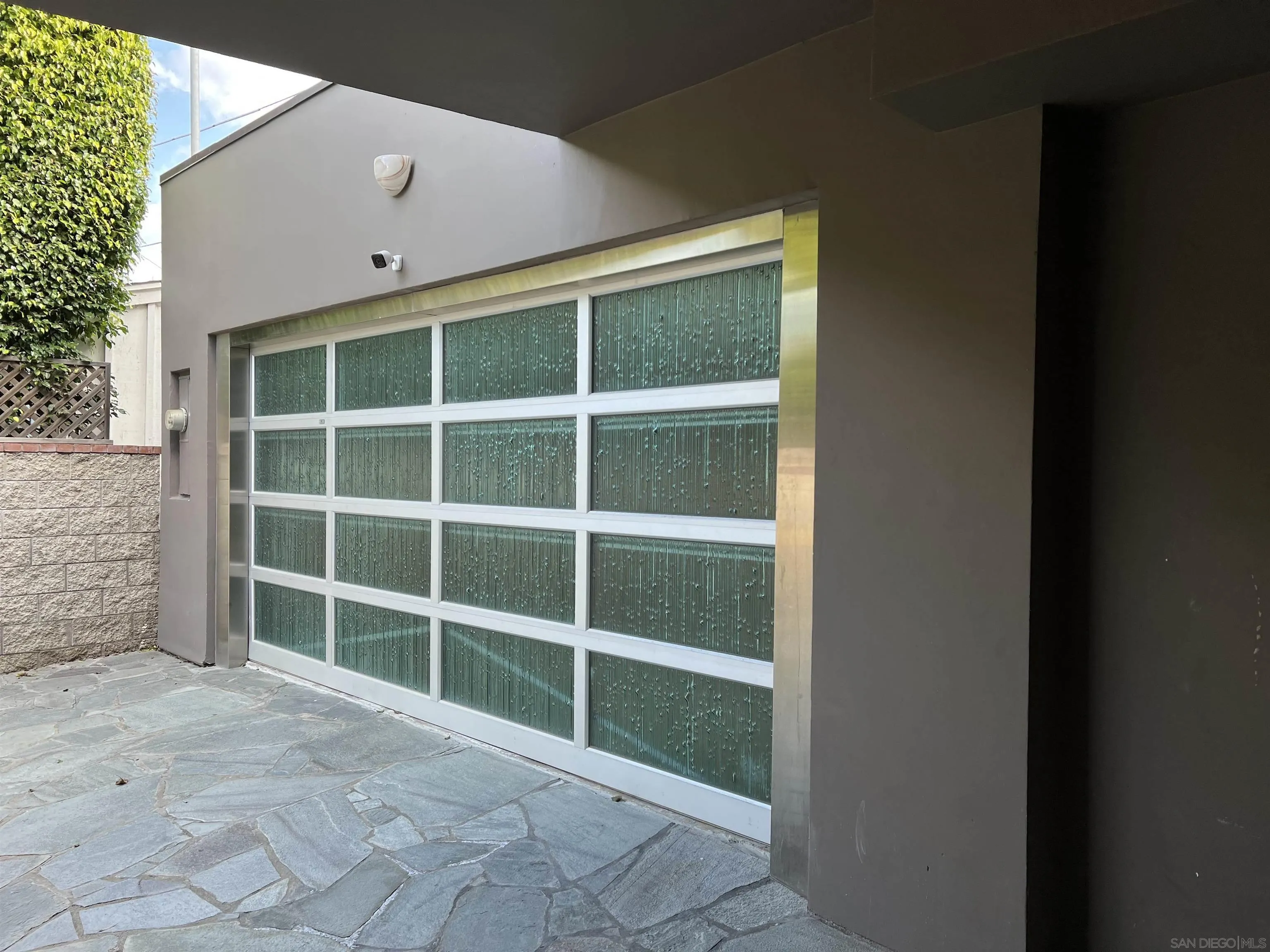 7911 El Paseo Grande La Jolla, CA 92037 - Photo 31 of 32 a view of front door