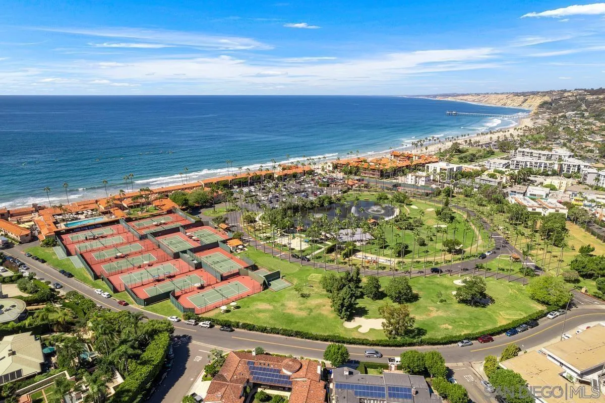 7911 El Paseo Grande La Jolla, CA 92037 - Photo 8 of 32 a view of an ocean view