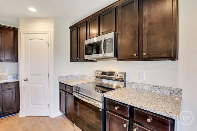 $1,750 | 105 Pearson Lane, Statesboro, GA 30458