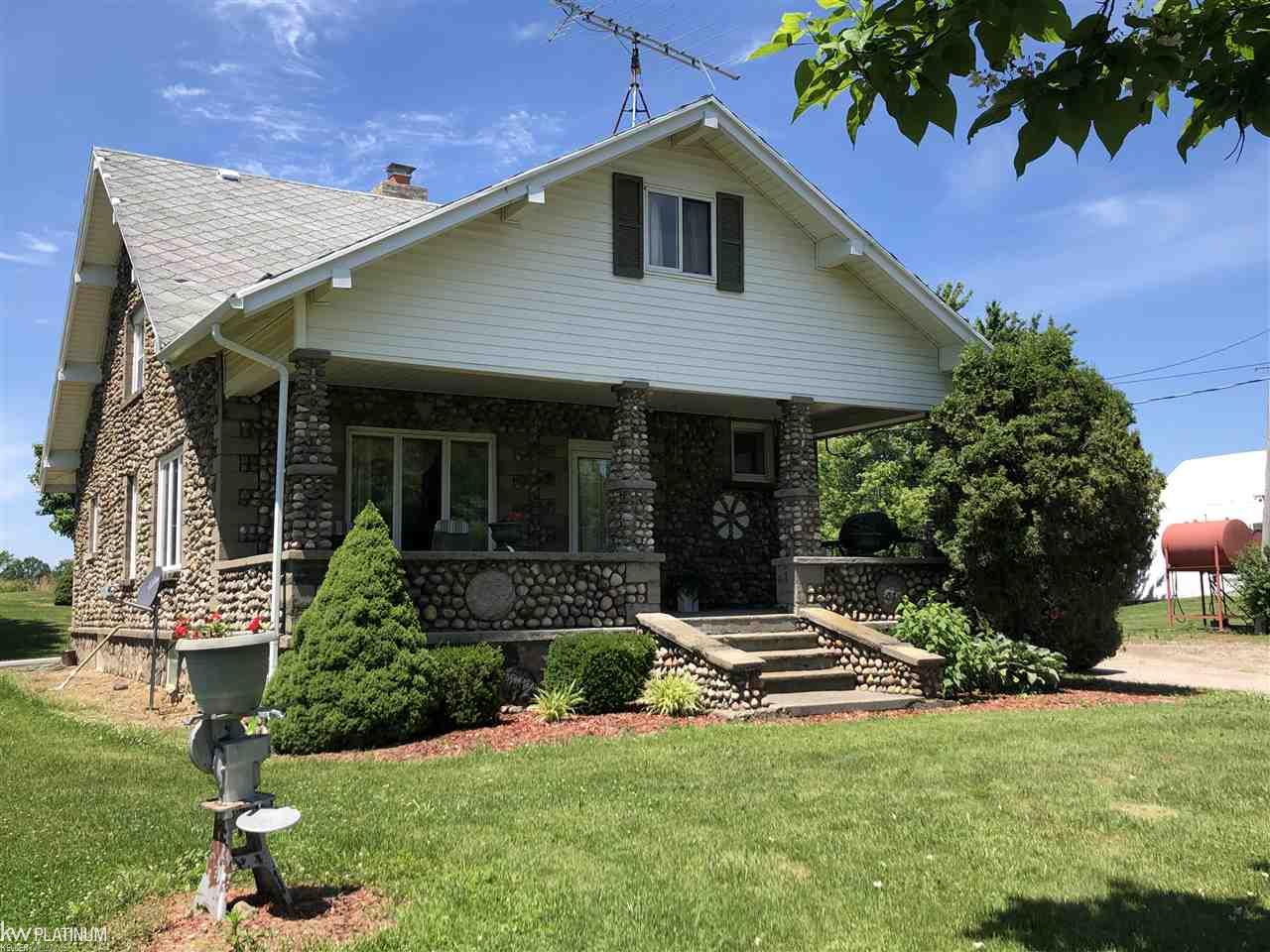 12546 Collins Road Yale, MI 48097 - Photo 1 of 71