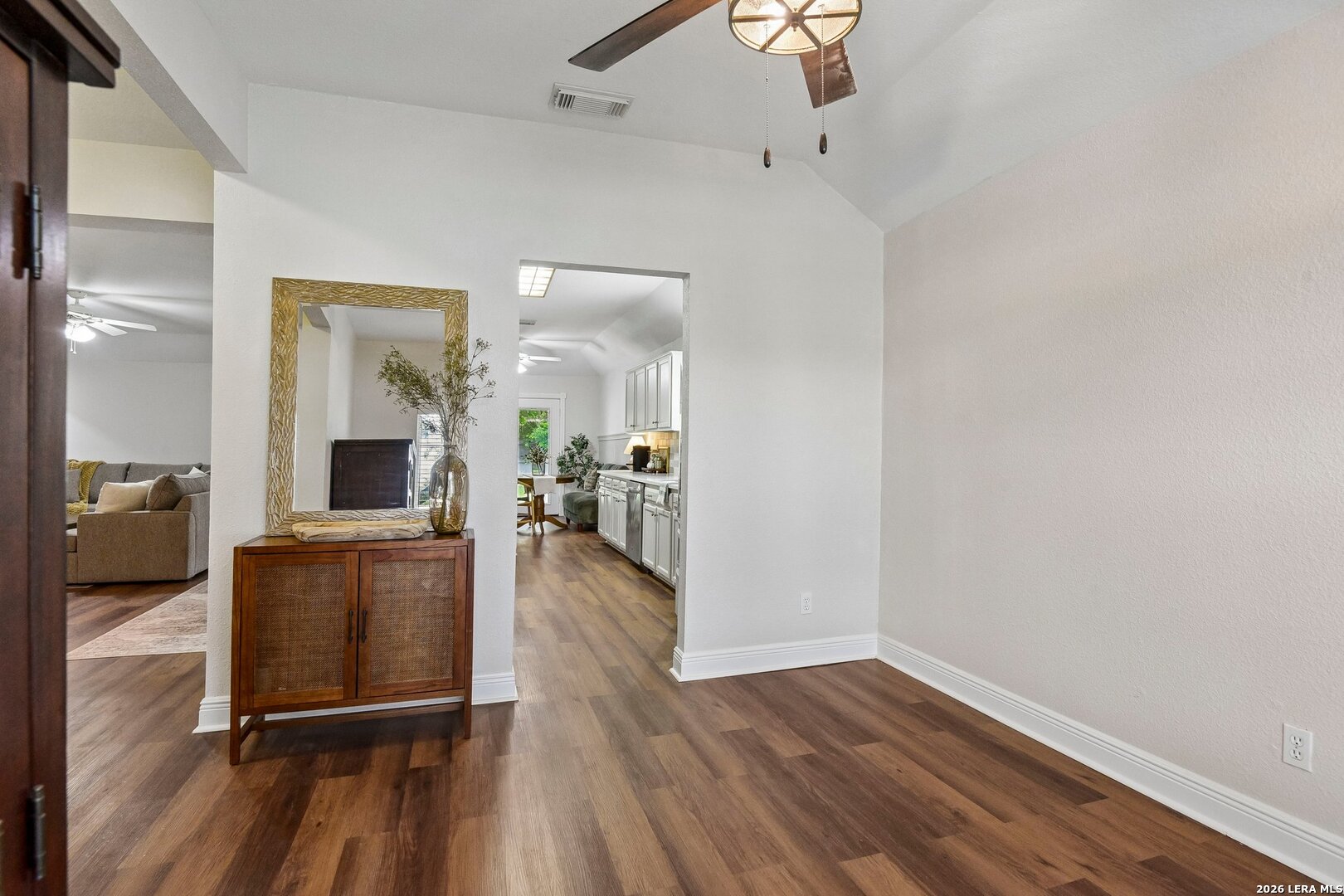 8311 Copperglen Converse, TX 78109 - Photo 8 of 48