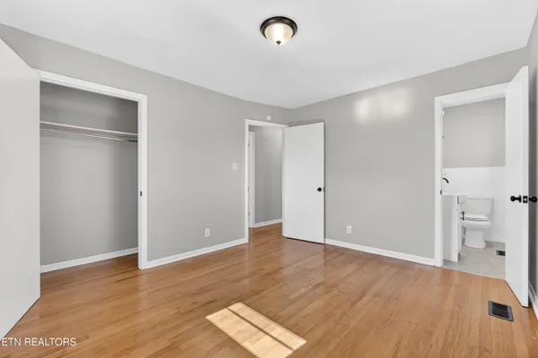 $339,000 | 1715 Levy Drive, Powell, TN 37849