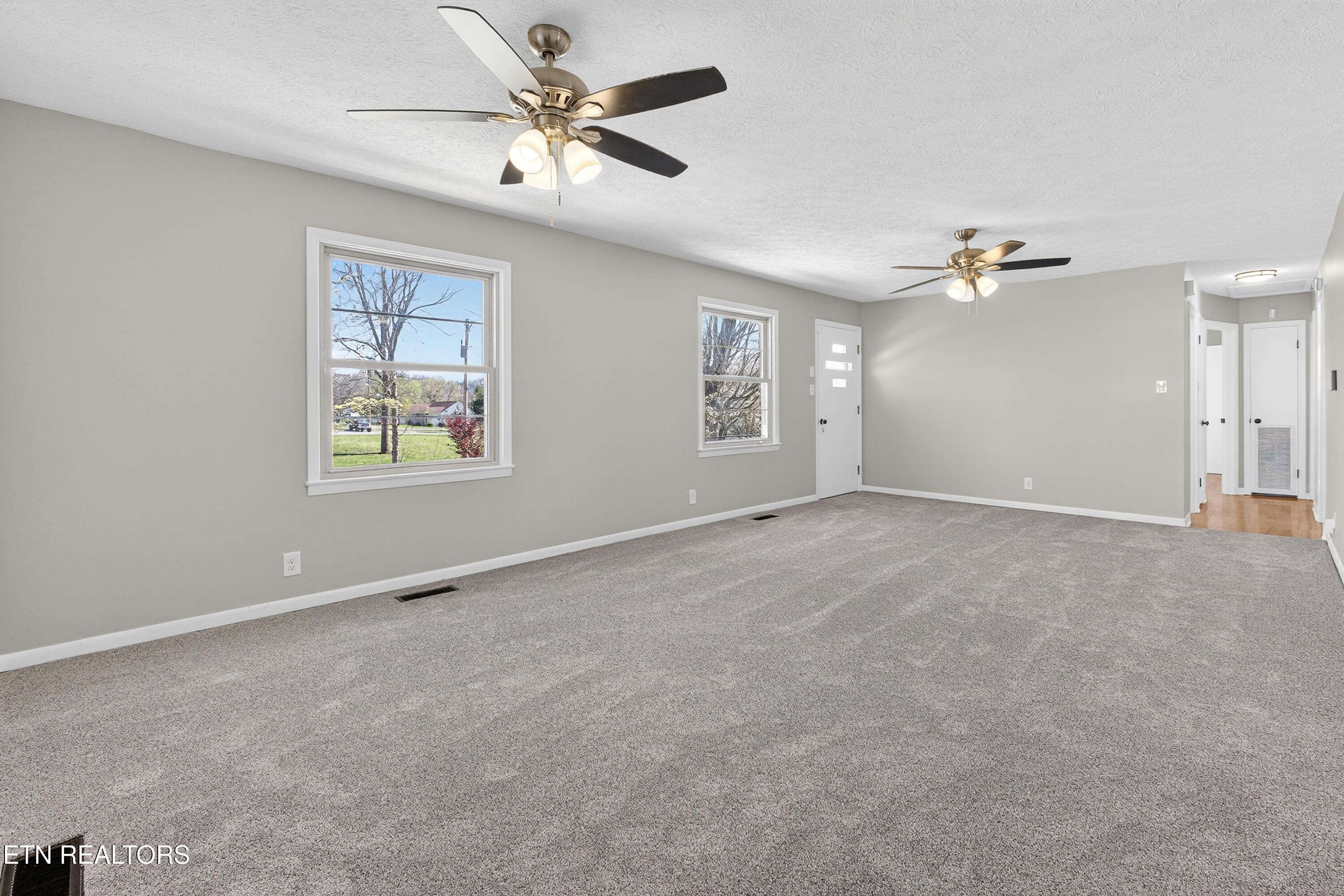 1715 Levy Drive Powell, TN 37849 - Photo 3 of 16 LB1A4871-2