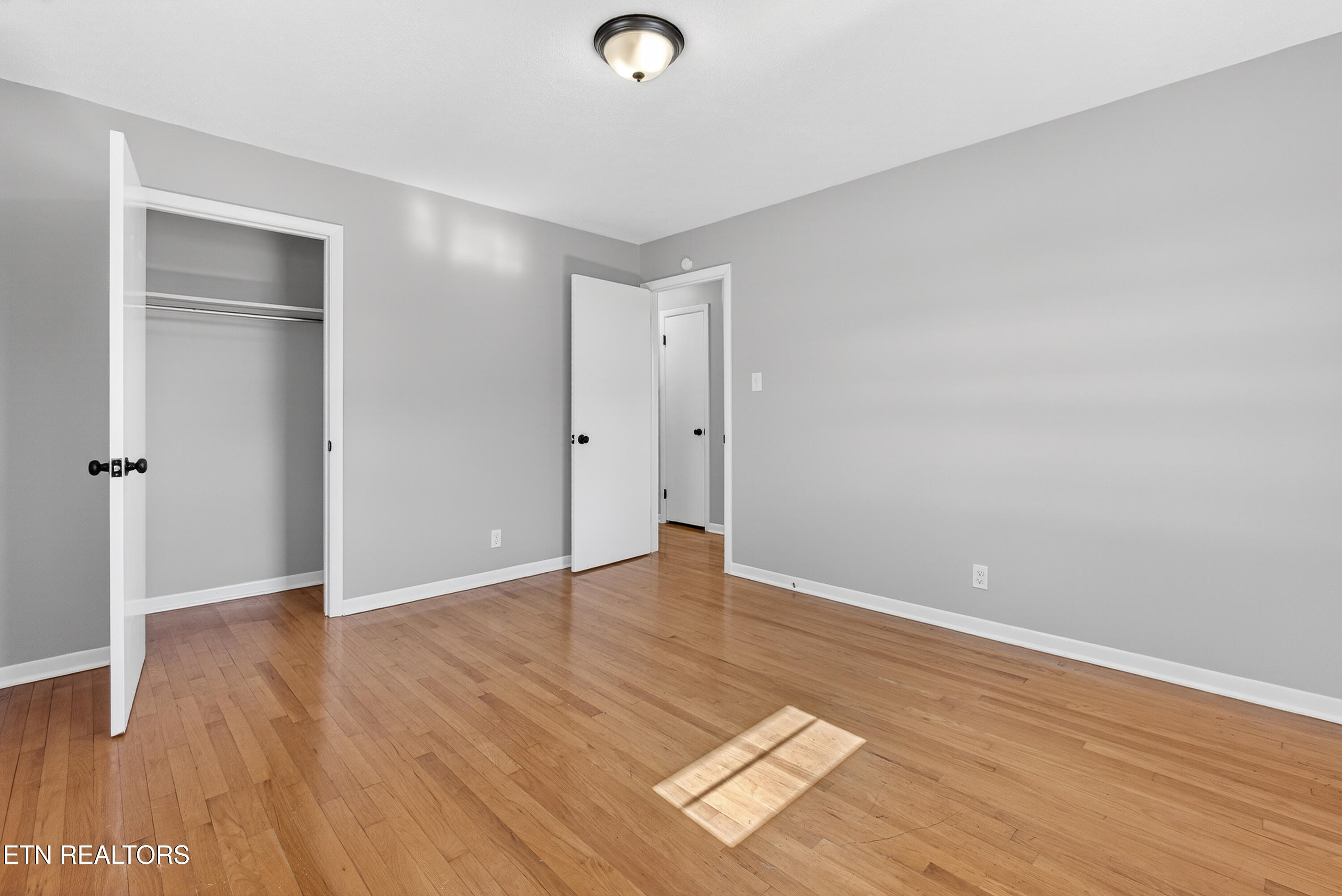 1715 Levy Drive Powell, TN 37849 - Photo 9 of 16 LB1A4893