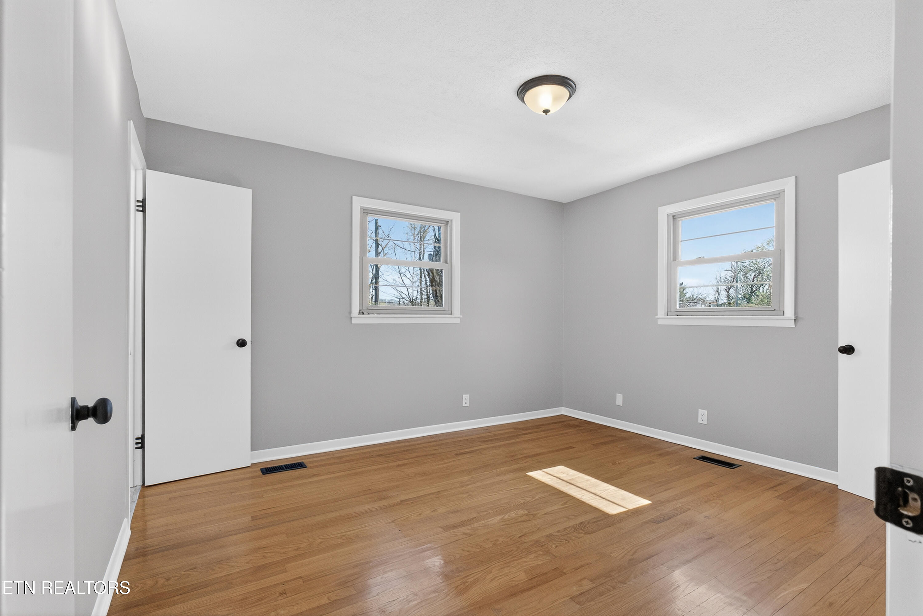 1715 Levy Drive Powell, TN 37849 - Photo 10 of 16 LB1A4895