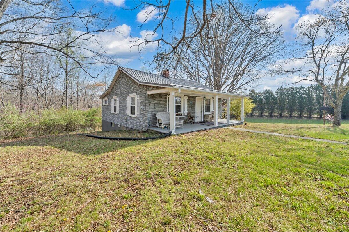 825 Knob Church Road Henry, VA 24102 - Photo 33 of 61 32-MIB04935