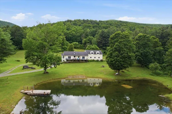 $600,000 | 405 Old West Road, Arlington, VT 05250