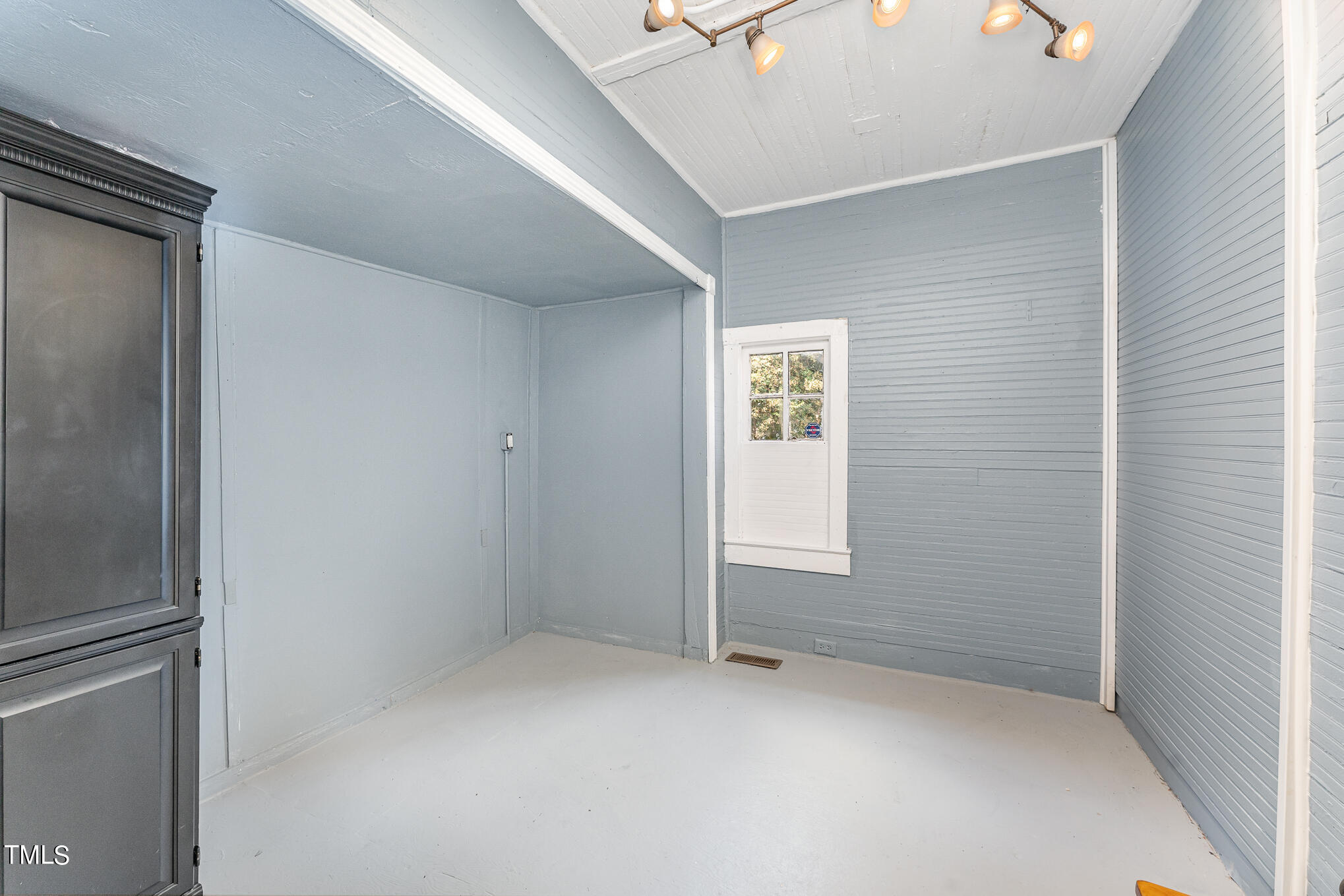 312 South Swain Street Raleigh, NC 27601 - Photo 14 of 24 010_a7402331-edit