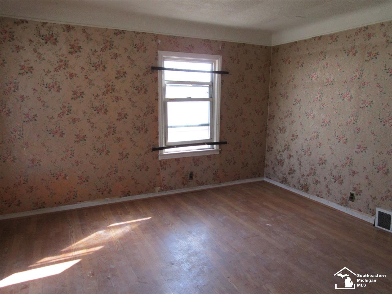 35850 Williams Inkster, MI 48141 - Photo 4 of 13