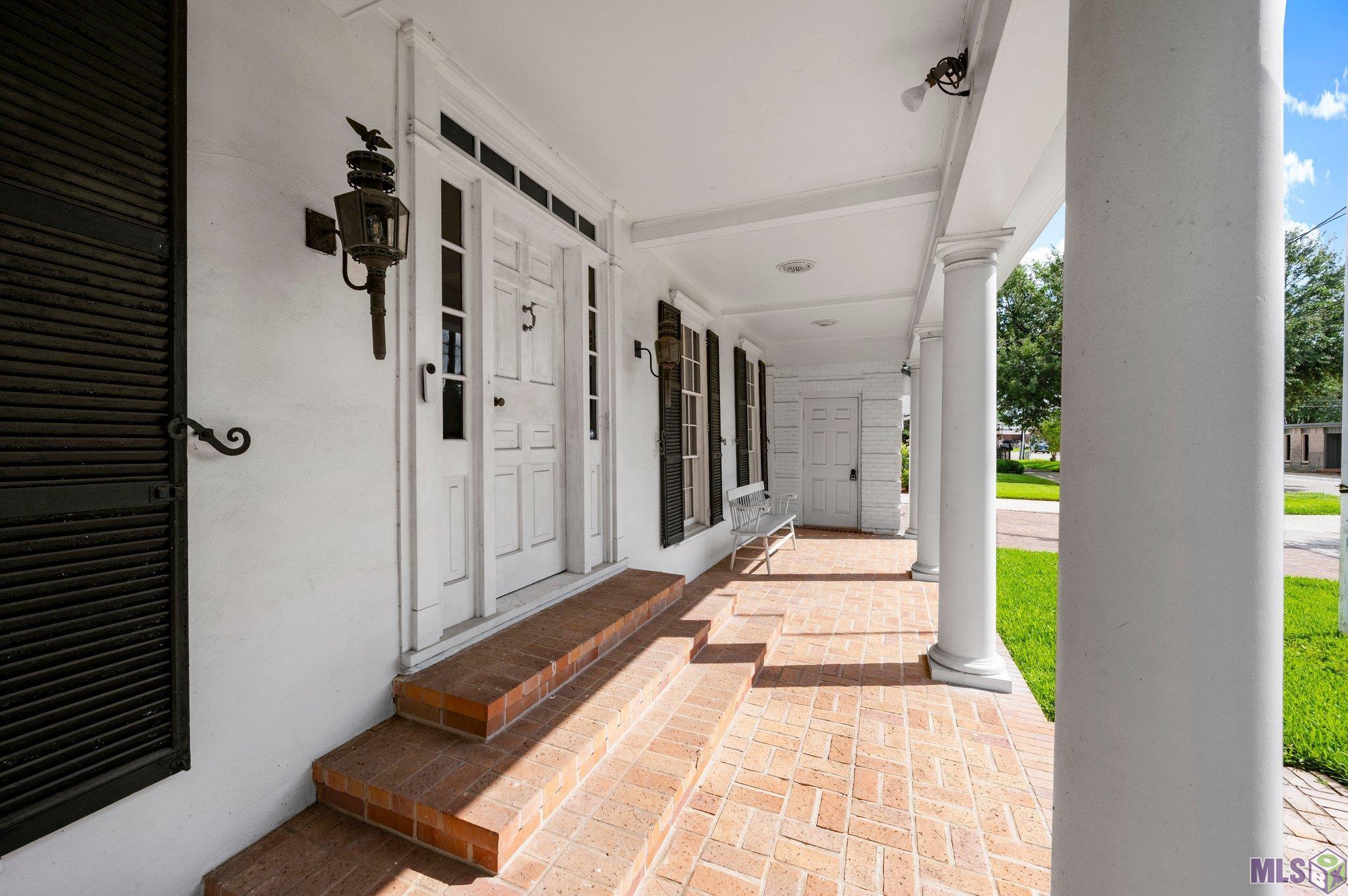 212 Lessard Street Donaldsonville, LA 70346 - Photo 2 of 32