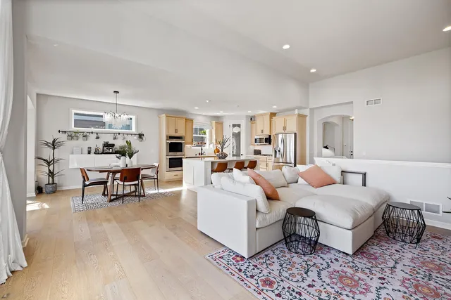 $685,000 | 6510 Harvest Way, Chaska, MN 55318