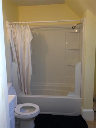 128 Marion Street Springfield, MA 01109 - Photo 8 of 28 Gallery Image 8