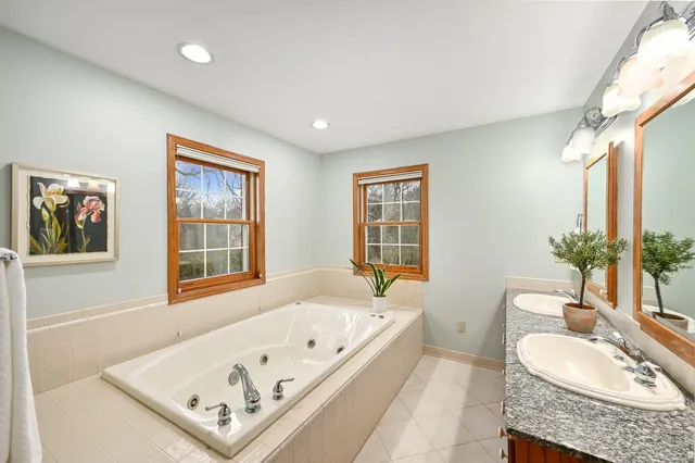 $939,000 | 3230 Yale Court, Brookfield, WI 53005